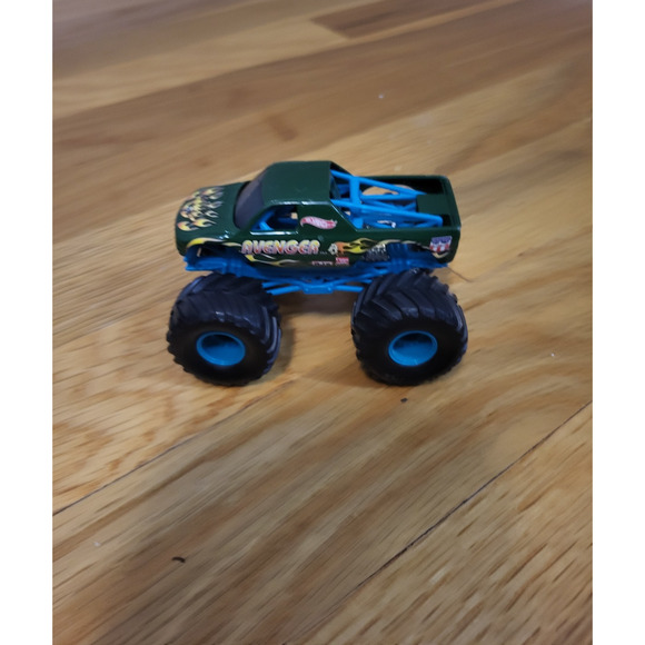 Hot Wheels Monster Jam Avenger Monster Truck Green Blue Chassis Flames Loose - Picture 2 of 9
